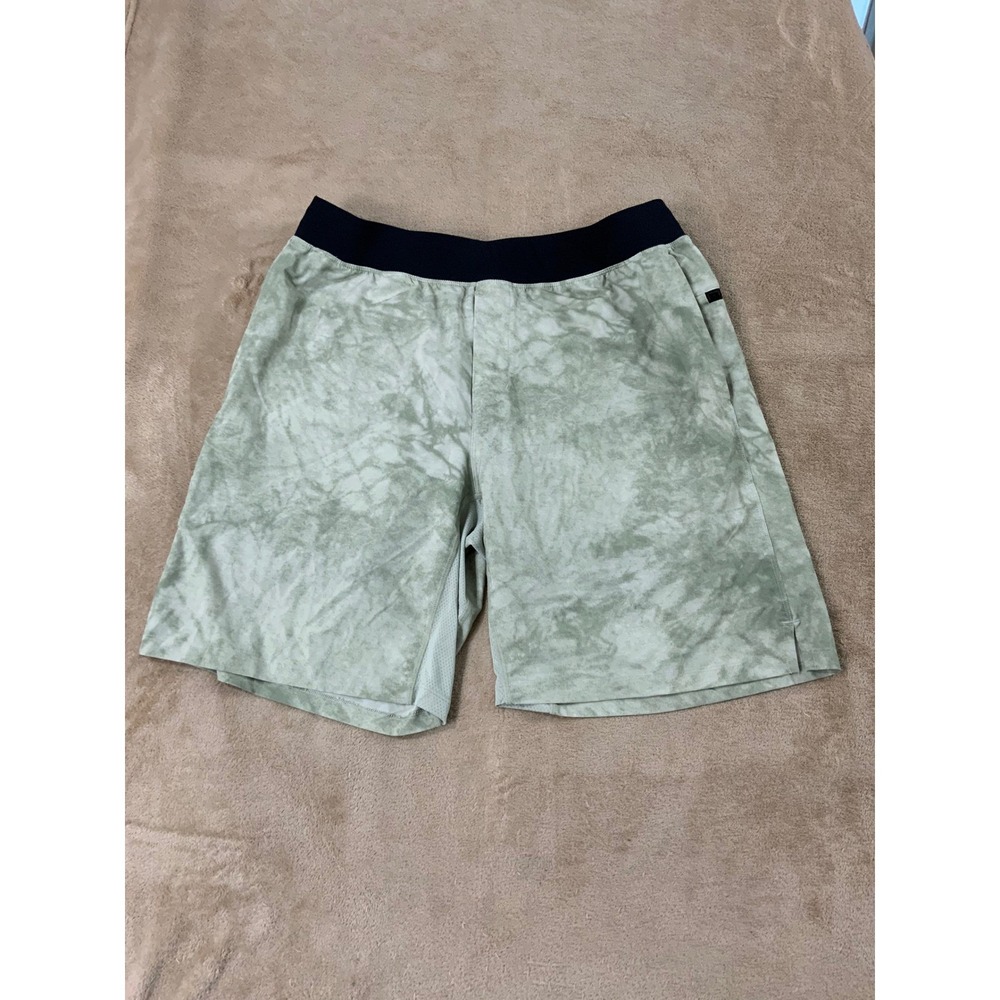 Fabletics Franchise 9" Shorts  Mens Fits Size 34 Green Lined‎ EUC